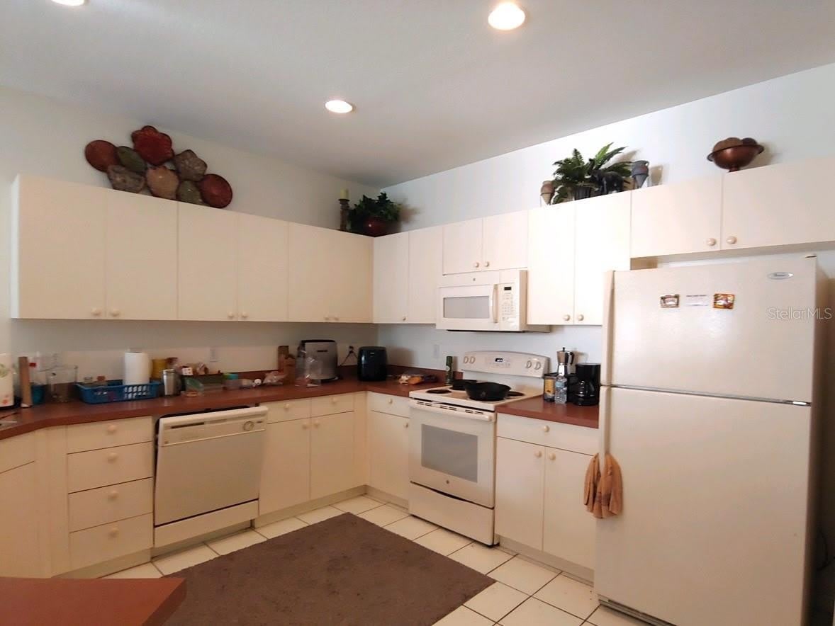 412 W 28TH Street – photo 3