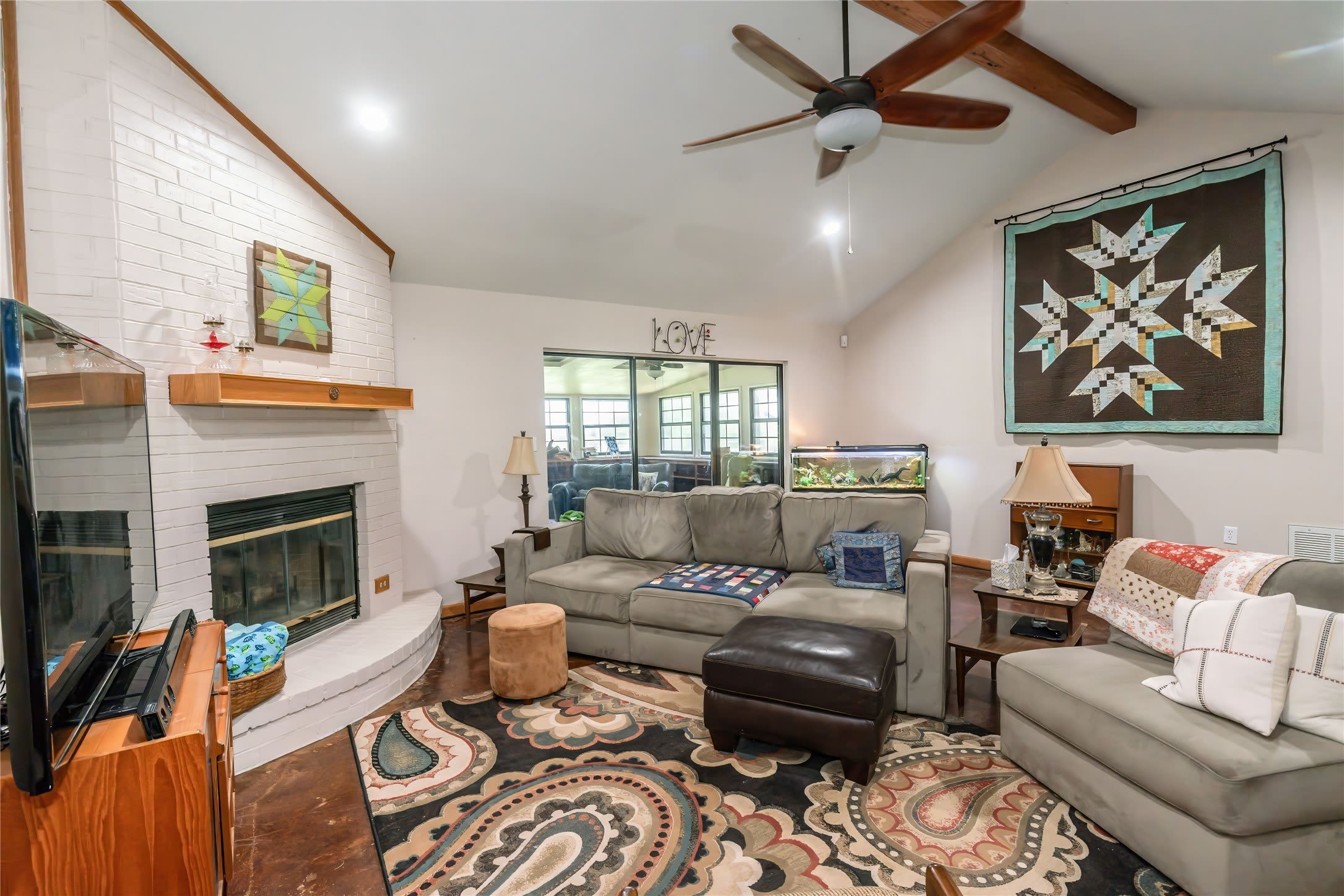 517 E Locust Street – photo 3