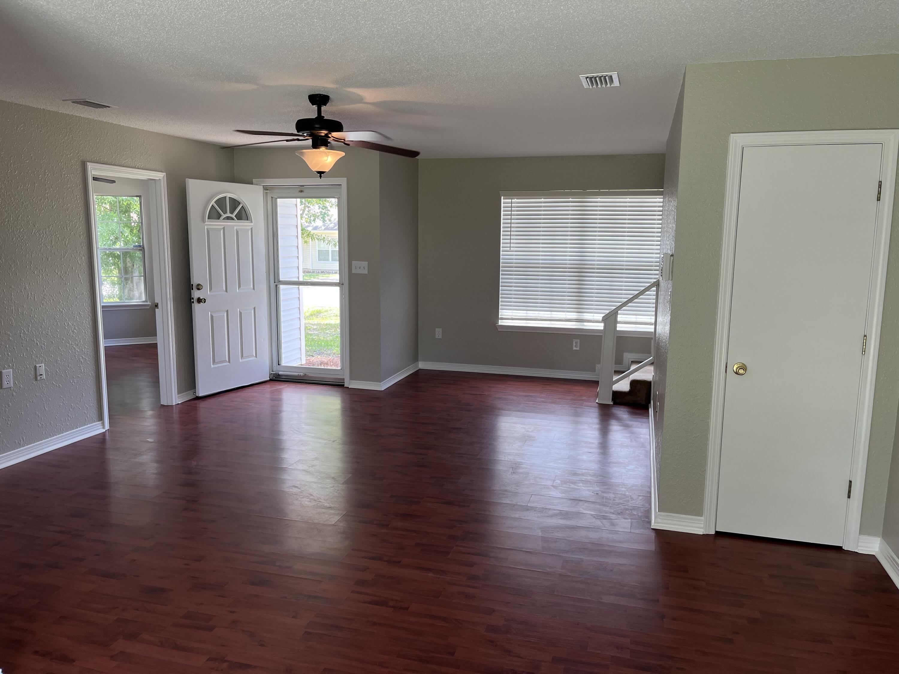 114 Oak Terrace Drive – photo 3