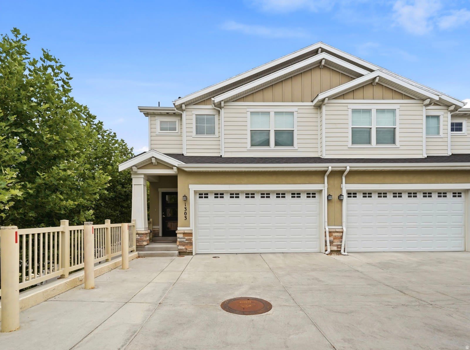 1303 E WEYBURN Ln – photo 5