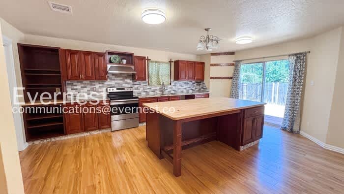 3854 Cherokee Boulevard – photo 5