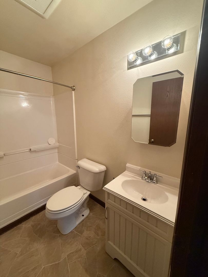 1012/1016 Sunset Lane – photo 5
