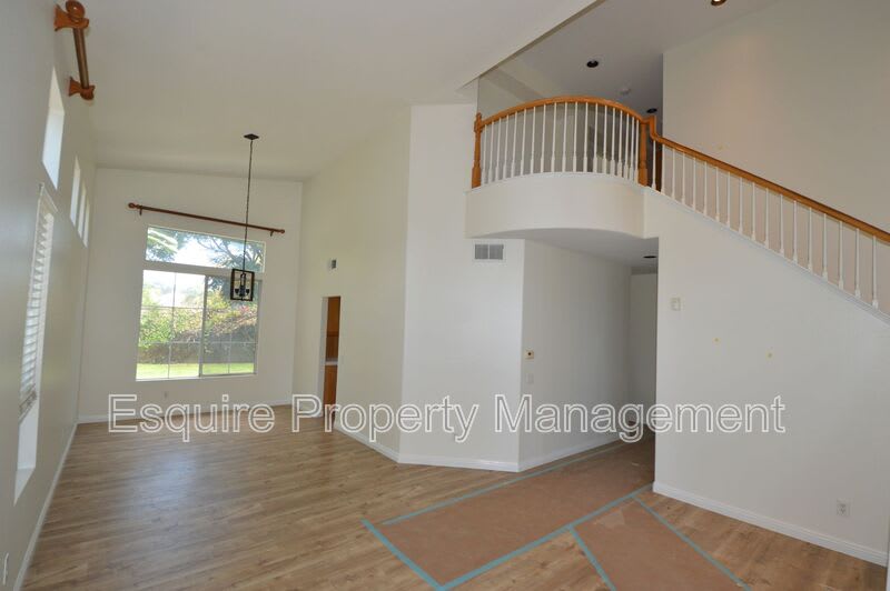 658 Avenida Valencia – photo 4