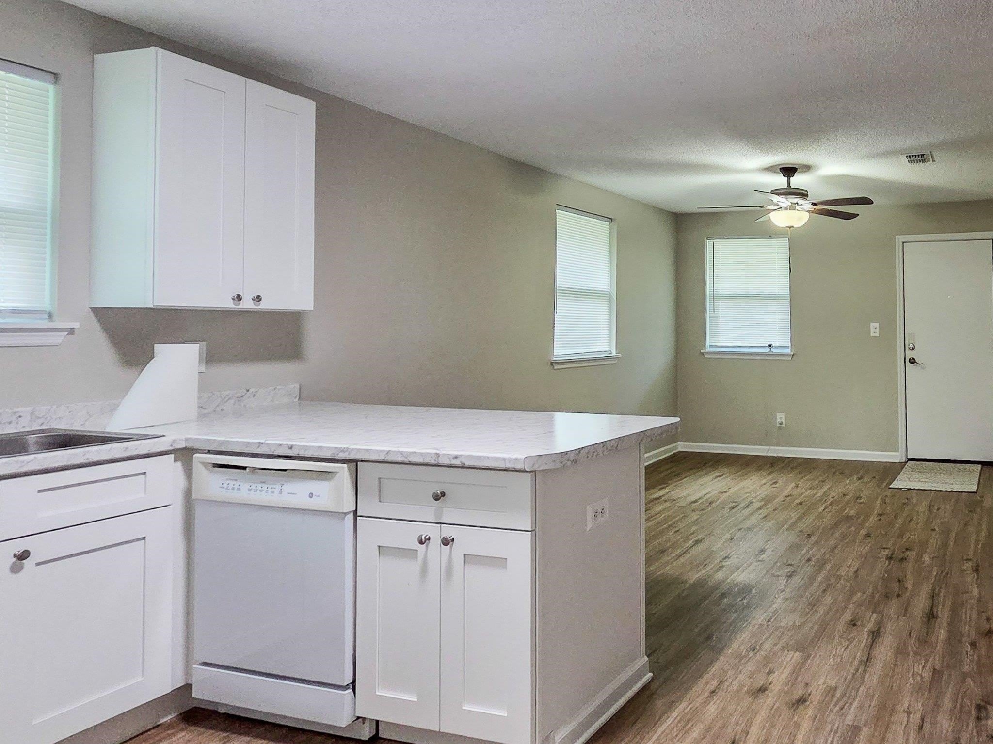 707 Dent Street – photo 5