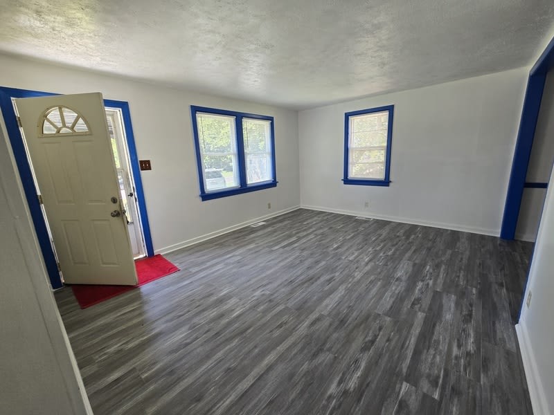 2312 Reed Rd – photo 4