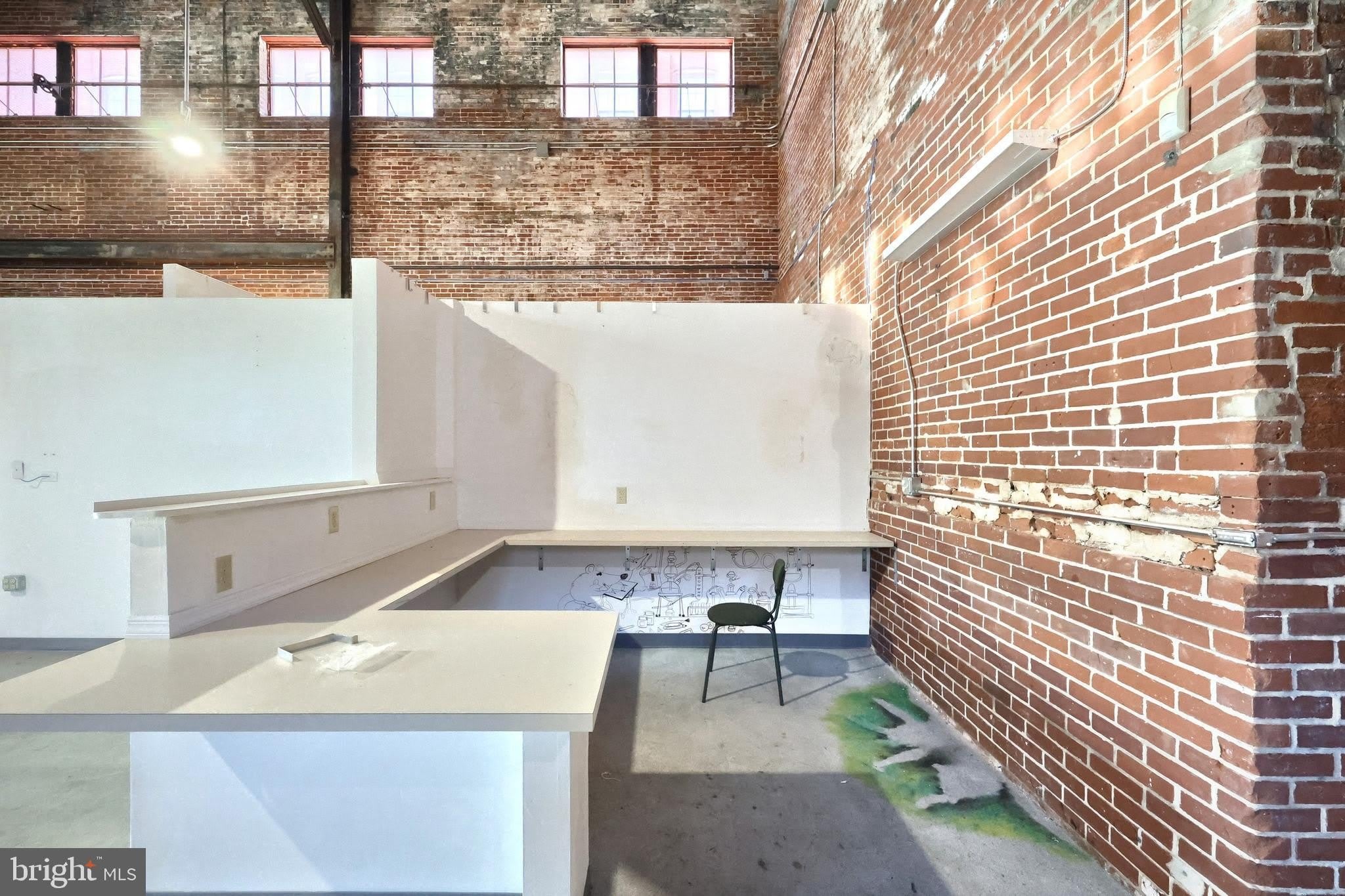 241 N FRANKLIN Street – photo 3