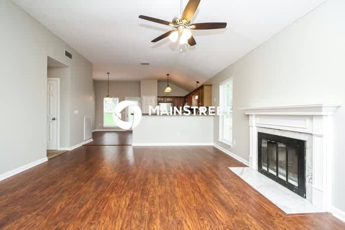 818 Carmen Way – photo 4