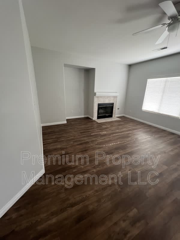 1003 Duxbury Court – photo 3