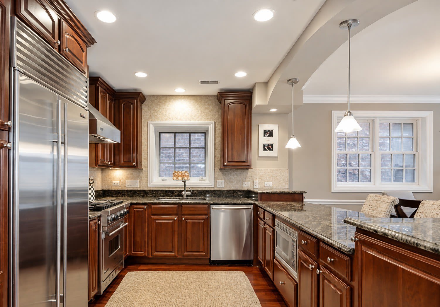 3545 N Wilton Avenue – photo 4