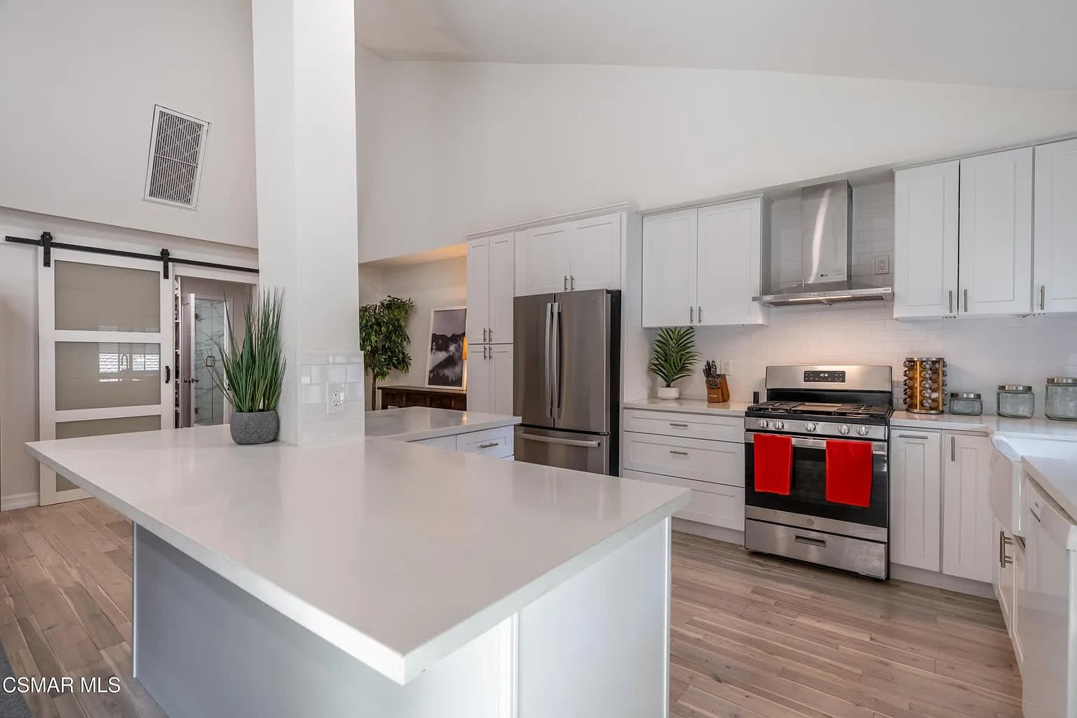 31550 Agoura Rd Unit 3 – photo 3