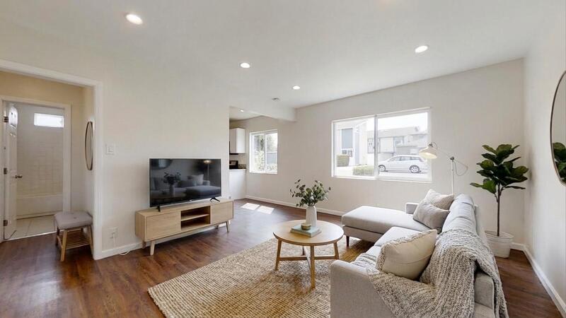 2619 Gates Avenue – photo 1