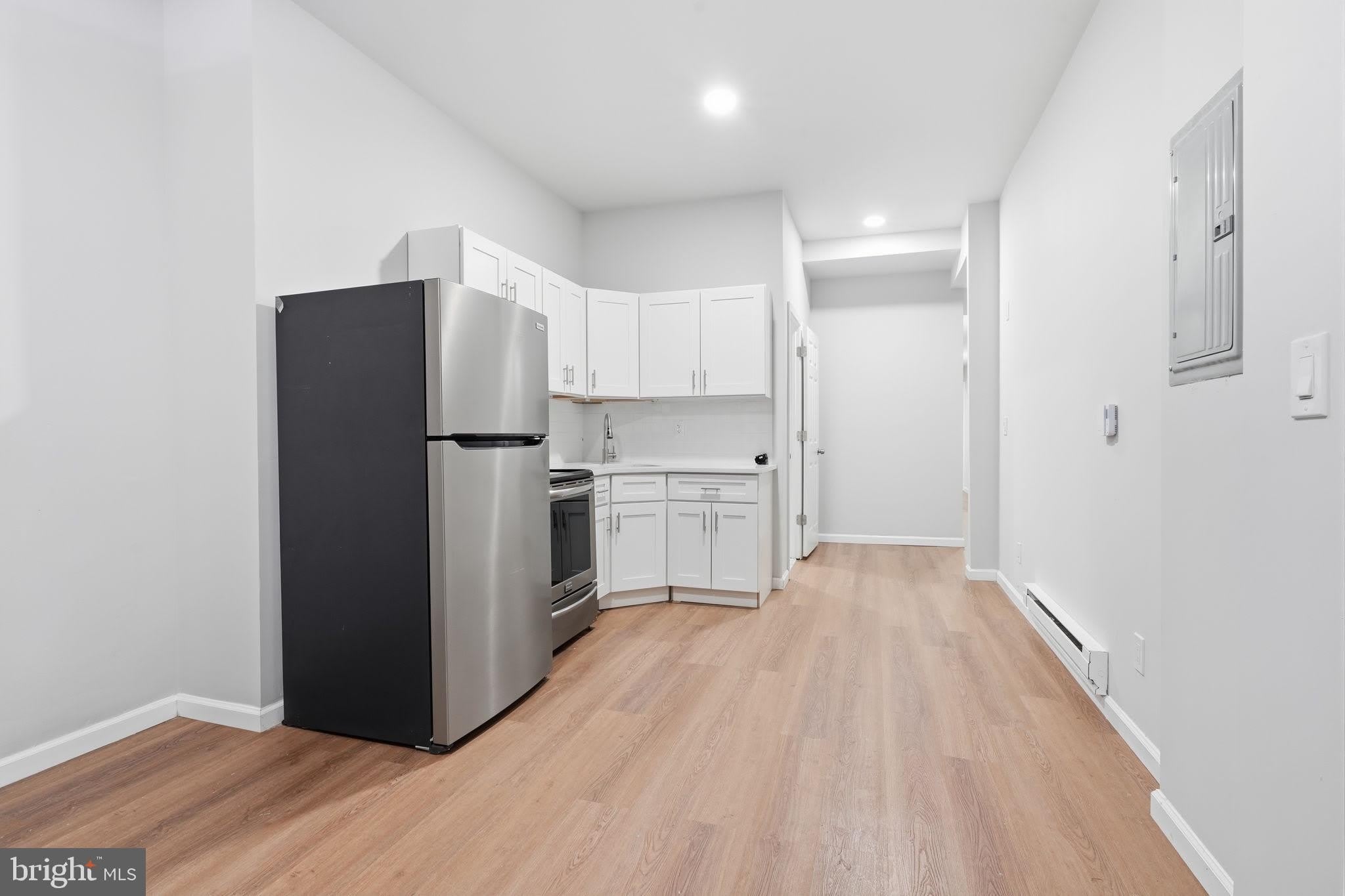 3448 FRANKFORD Avenue – photo 4
