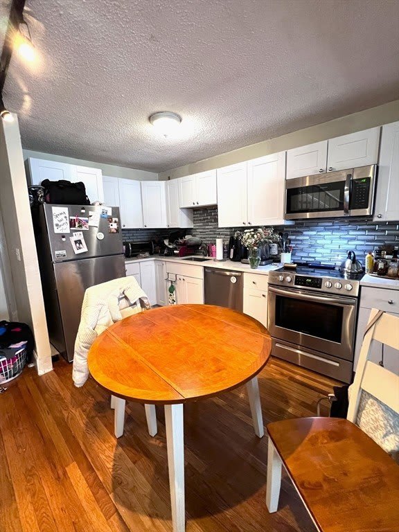 169 W 7th – photo 1