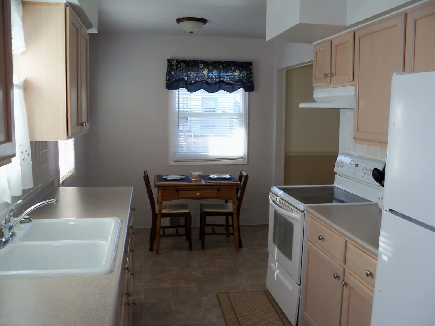 3 Bed 1 Bath Single Level West – photo 5