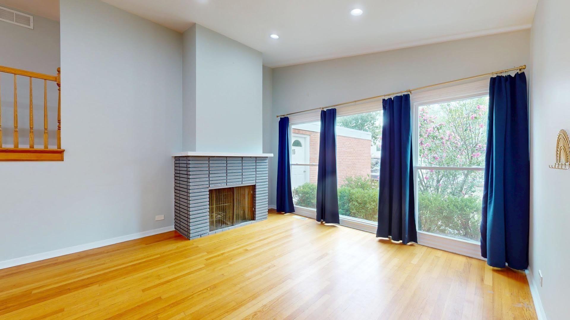9131 Kilbourn Avenue – photo 3