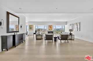10727 Wilshire Boulevard – photo 2
