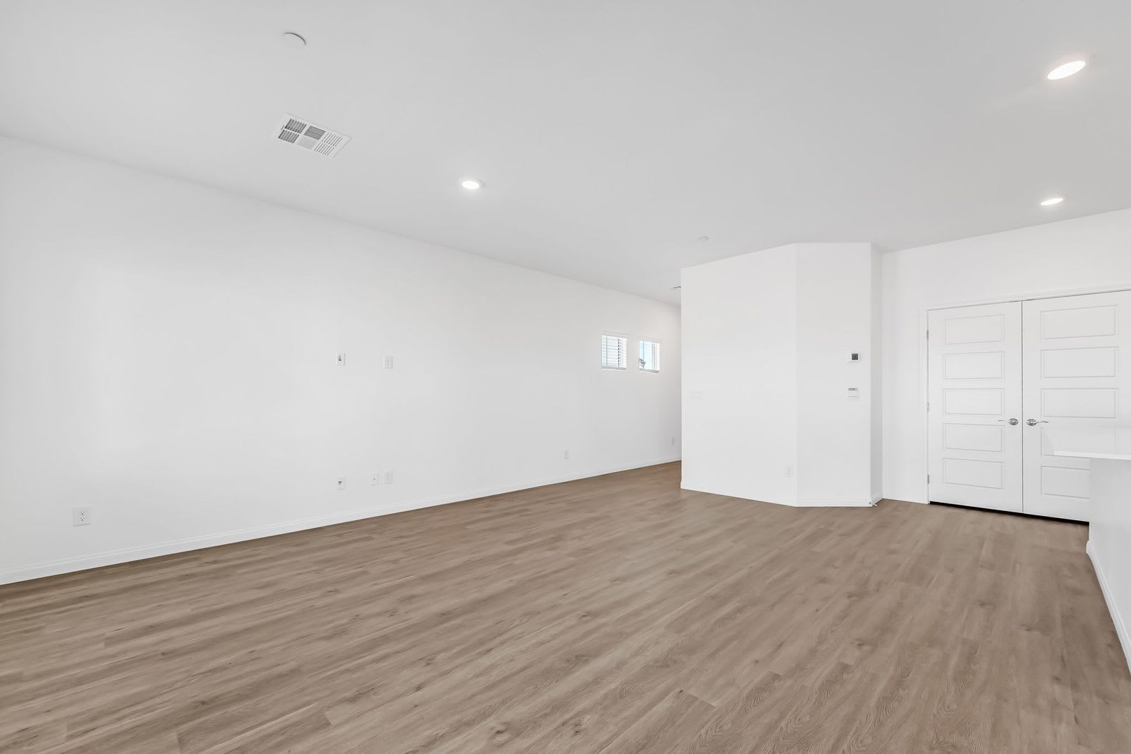 Modern Cadence Living with Designer Finishes & Open-Concept Style! – photo 5