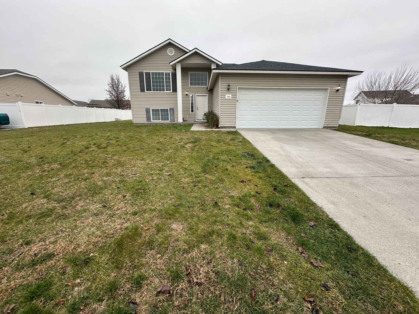 Spacious Single Family – photo 1