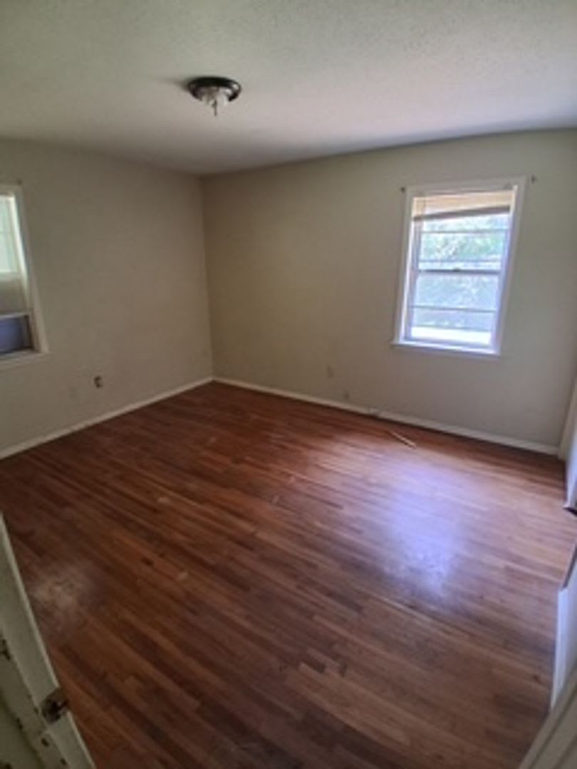 HALF OFf MOVE-IN SPECIAL AVAILABLE!!!!! – photo 3