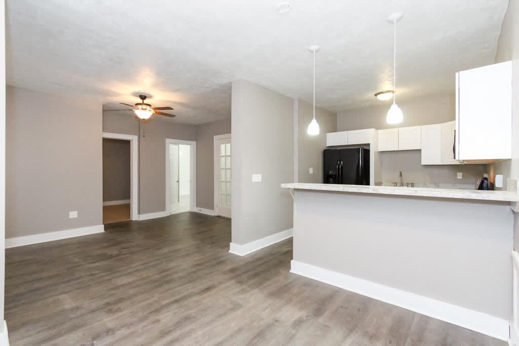 West Shore Manor – photo 3