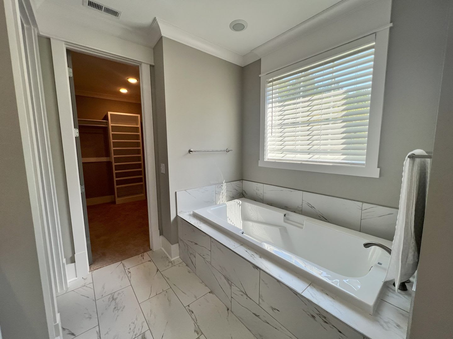 Beautiful 3 Bedroom 2 5 Bath In Palmetto Harbor No Pets – photo 2