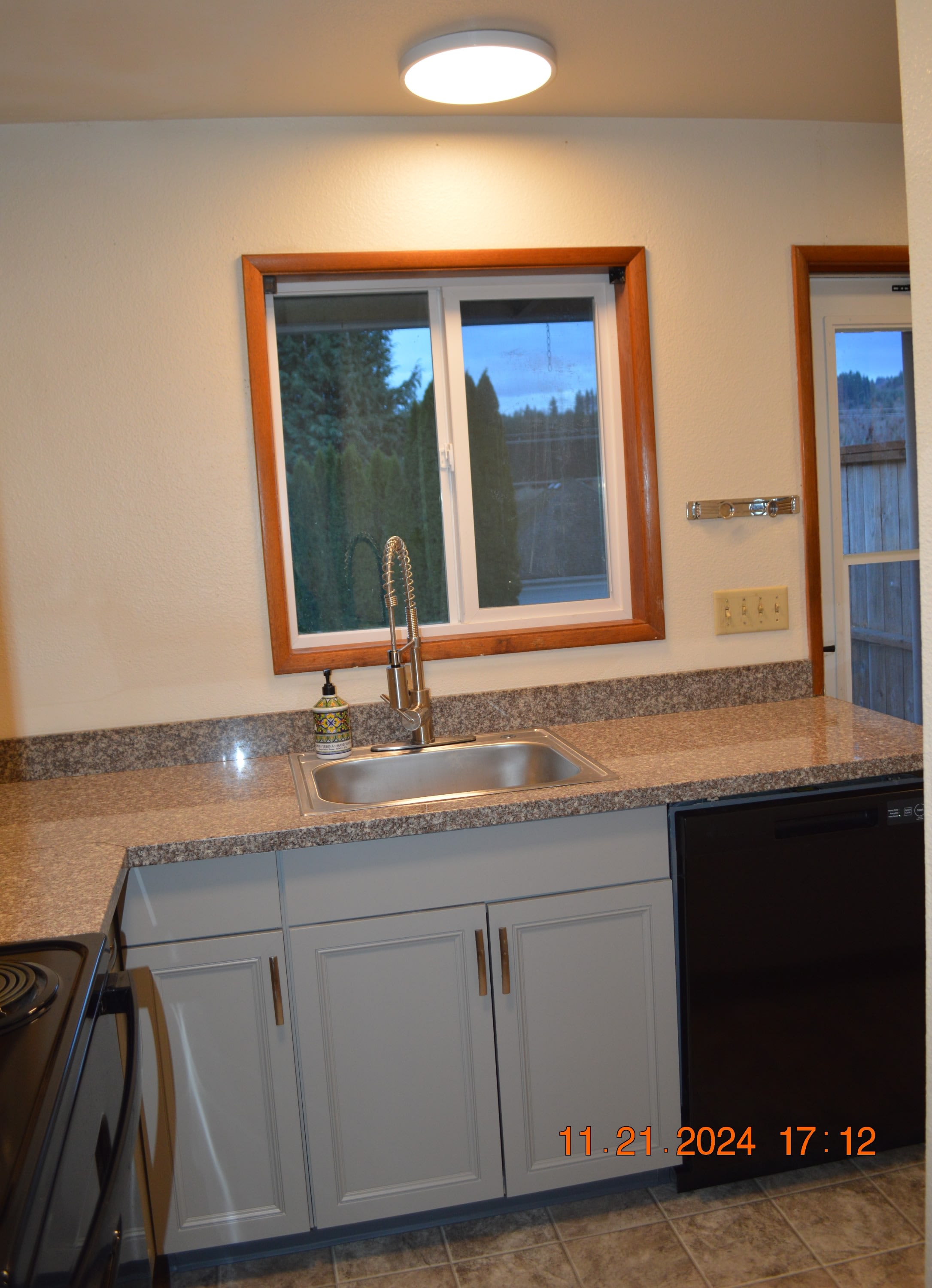 665 Southwest Tichenor Street – photo 5
