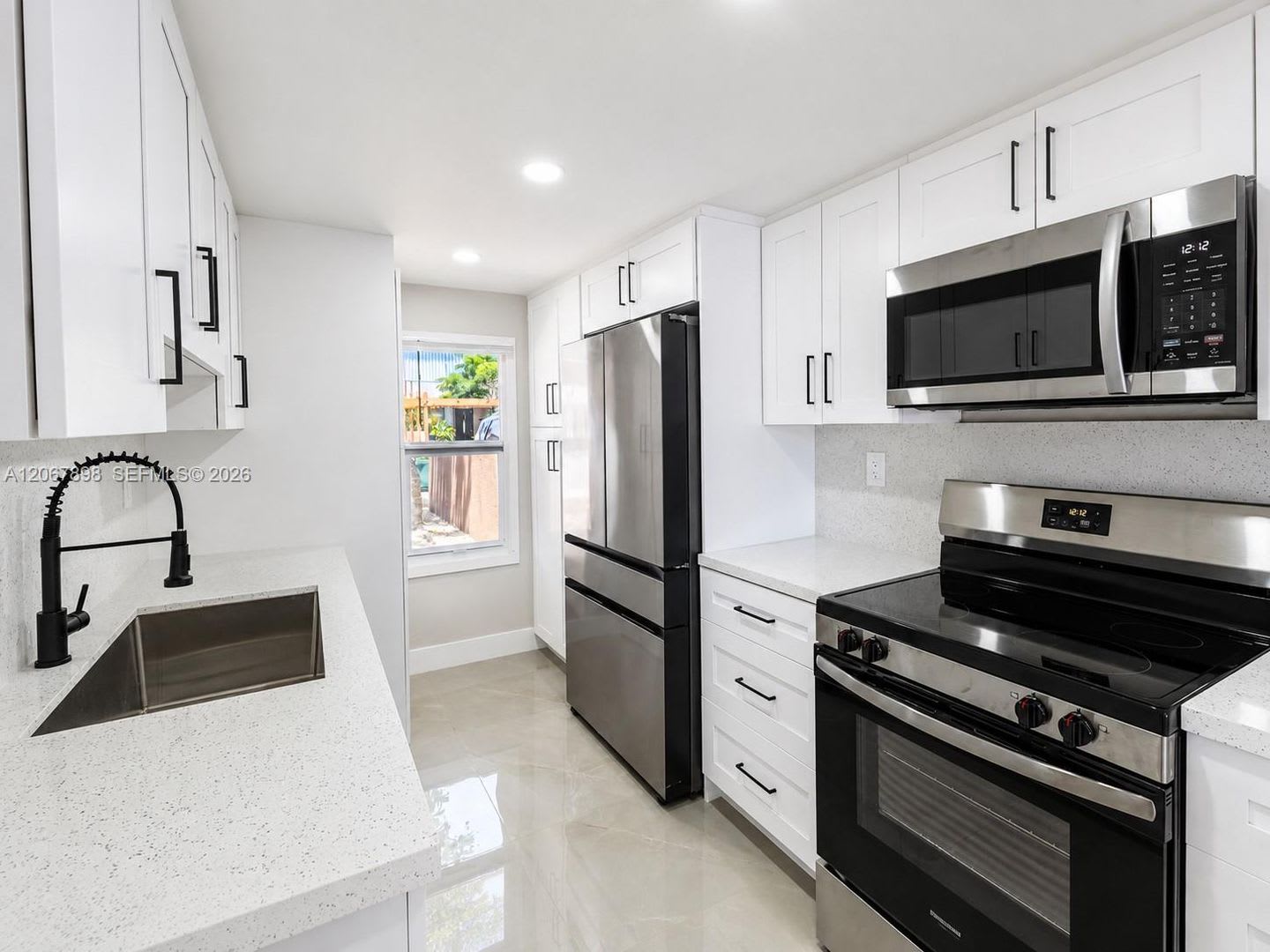 14124 Kendale Lakes Circle 14124, Miami, FL 33183 – photo 3