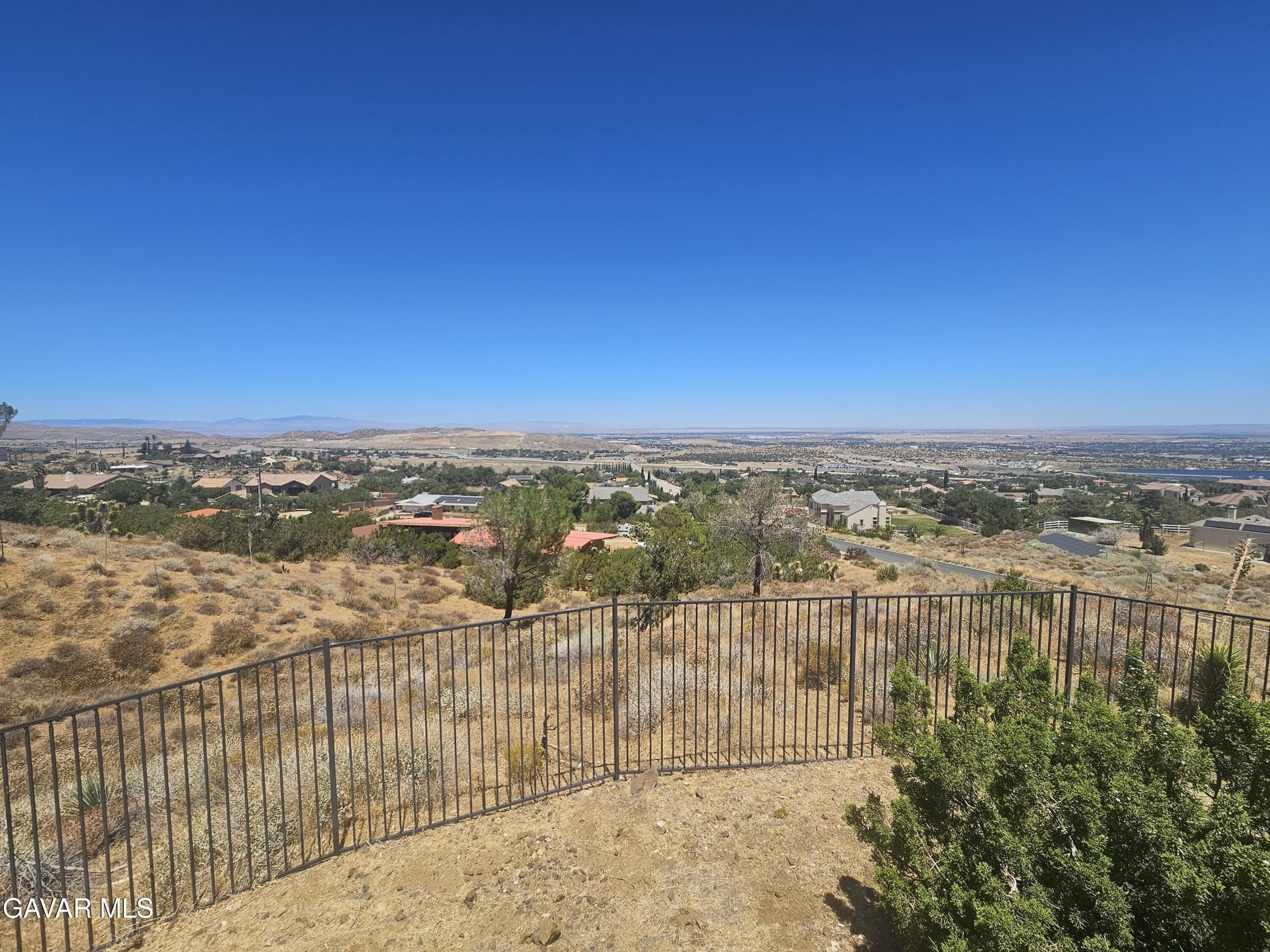 615 Lakeview Drive – photo 4
