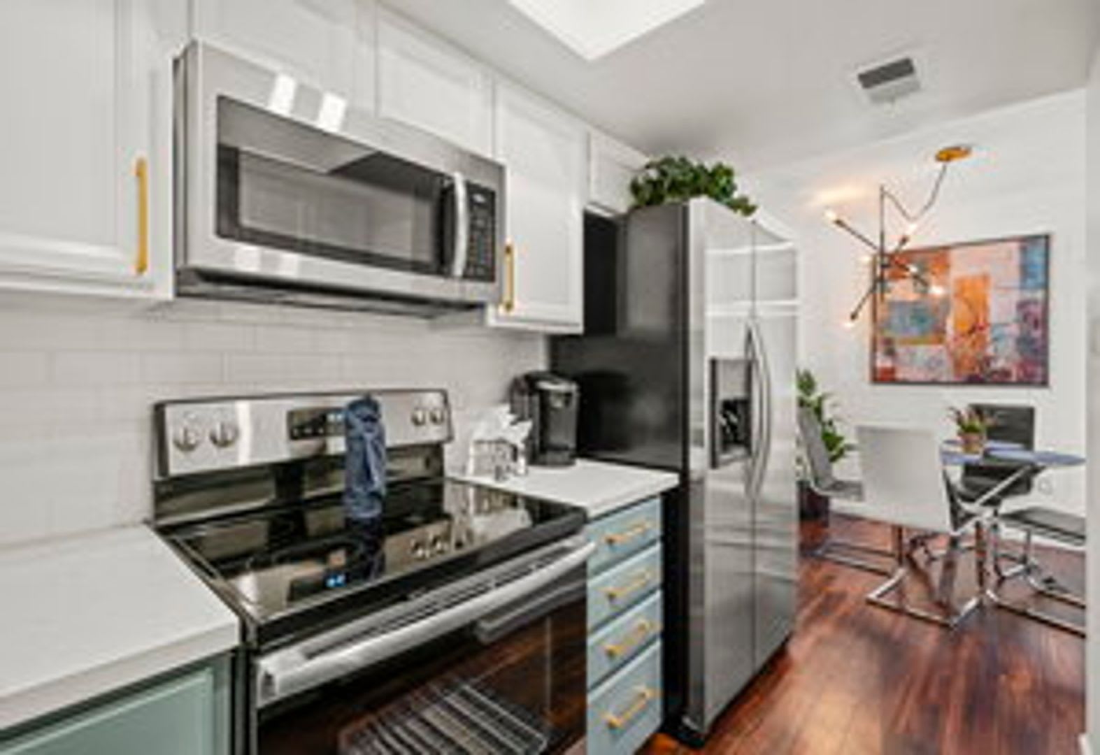 FULLY FURNISHED home available now. – photo 1