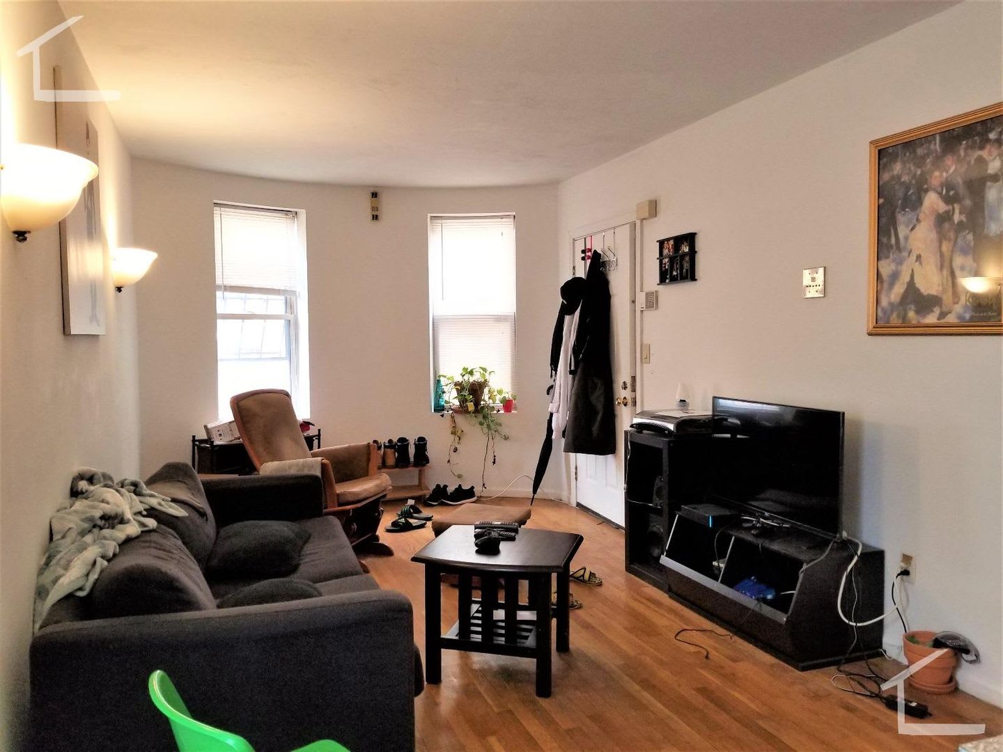 2 bed steps to NorthEastern – photo 4