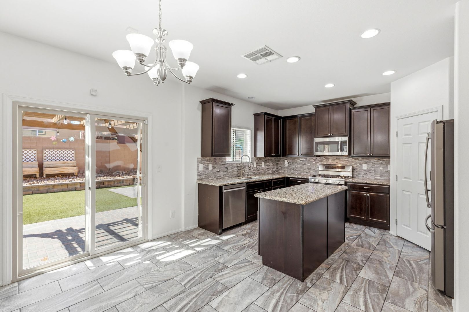 Your Next Home Awaits – photo 1