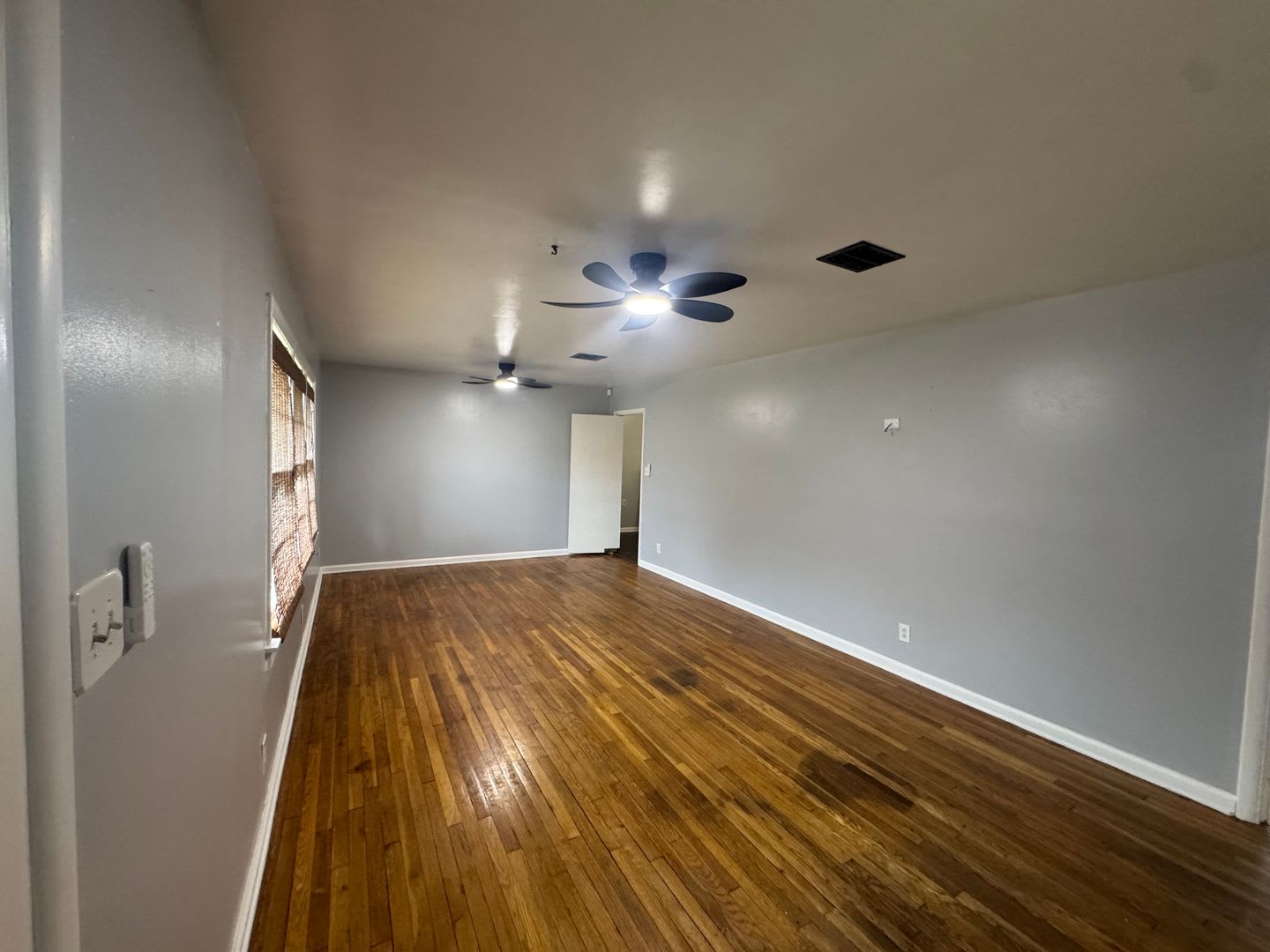 Forest Hills home with park access – photo 3
