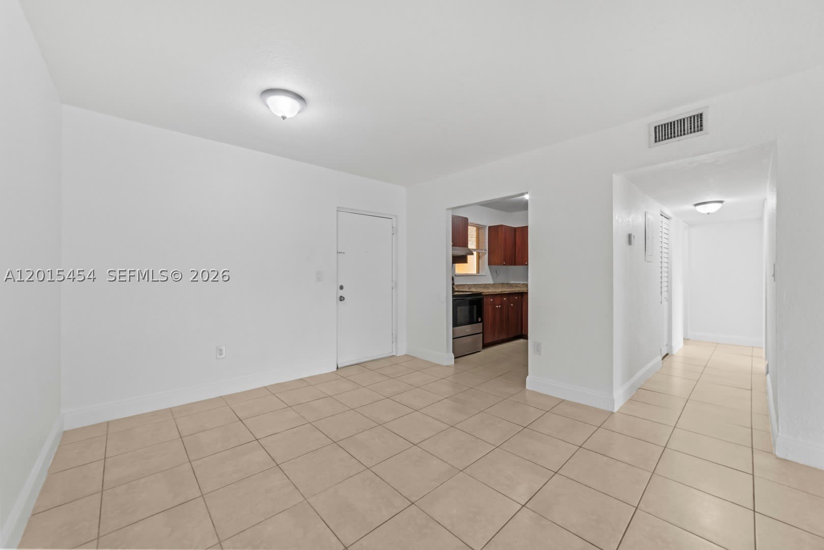 525 W 69th St – photo 3