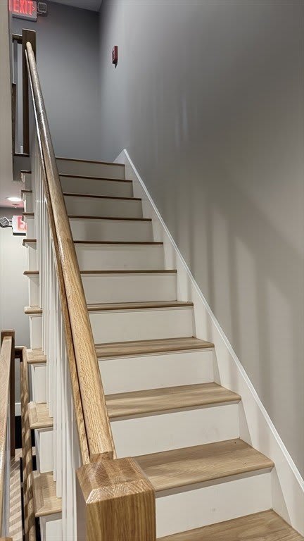 944 East St – photo 3