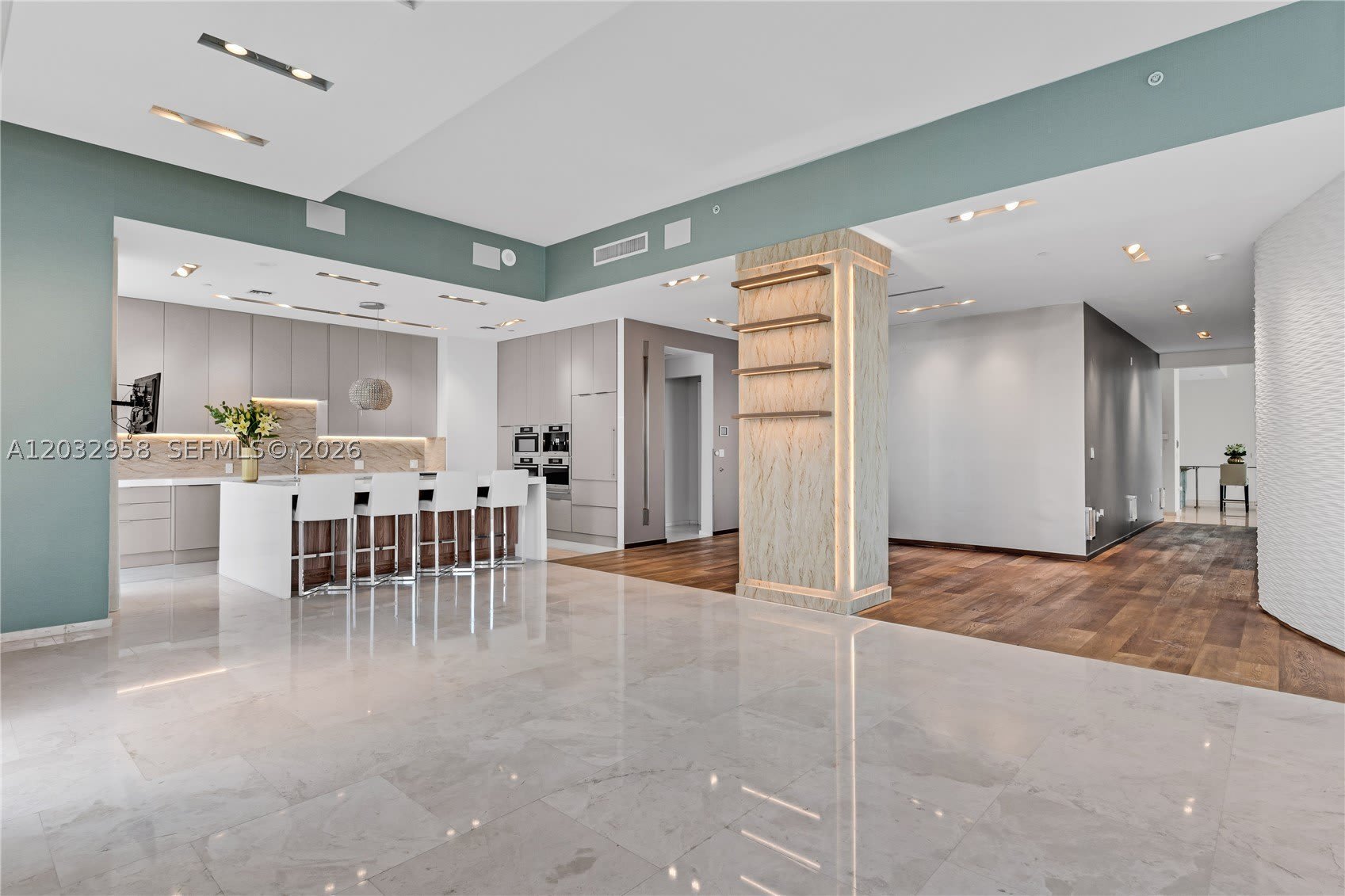 900 Brickell Key Blvd – photo 3