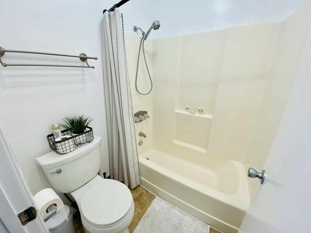 1621 Hotel Circle S – photo 5