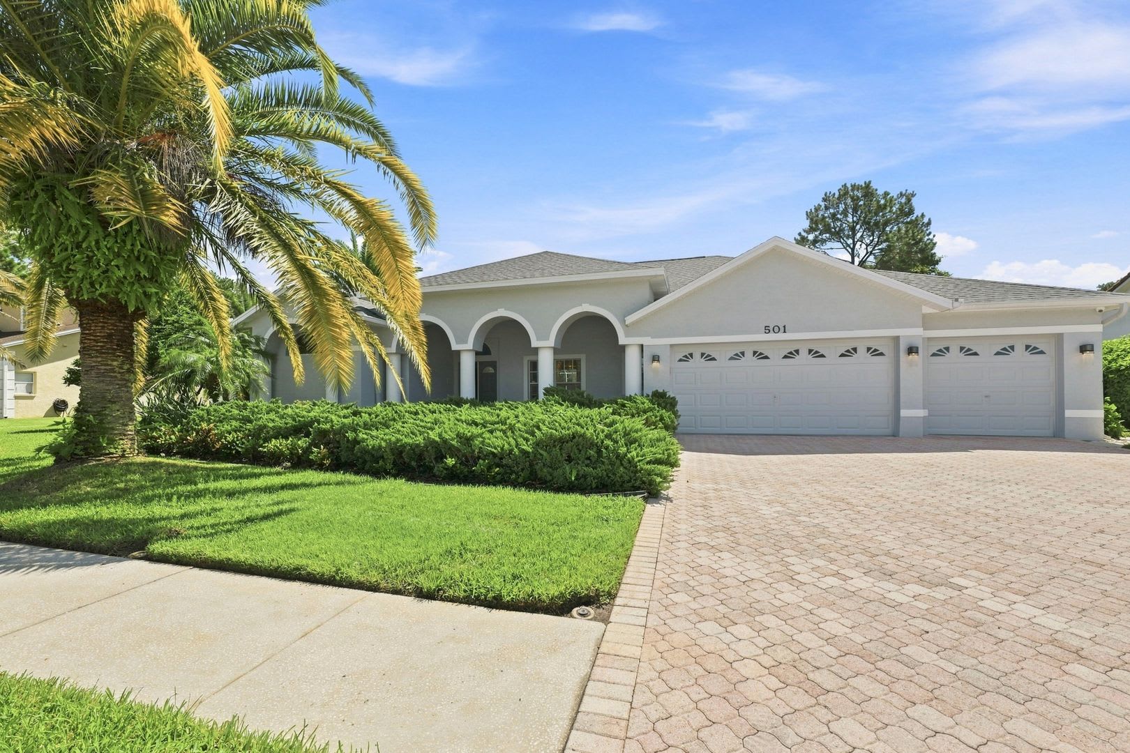 Gorgeous Executive Style pool home in Tarpon Springs! – photo 3