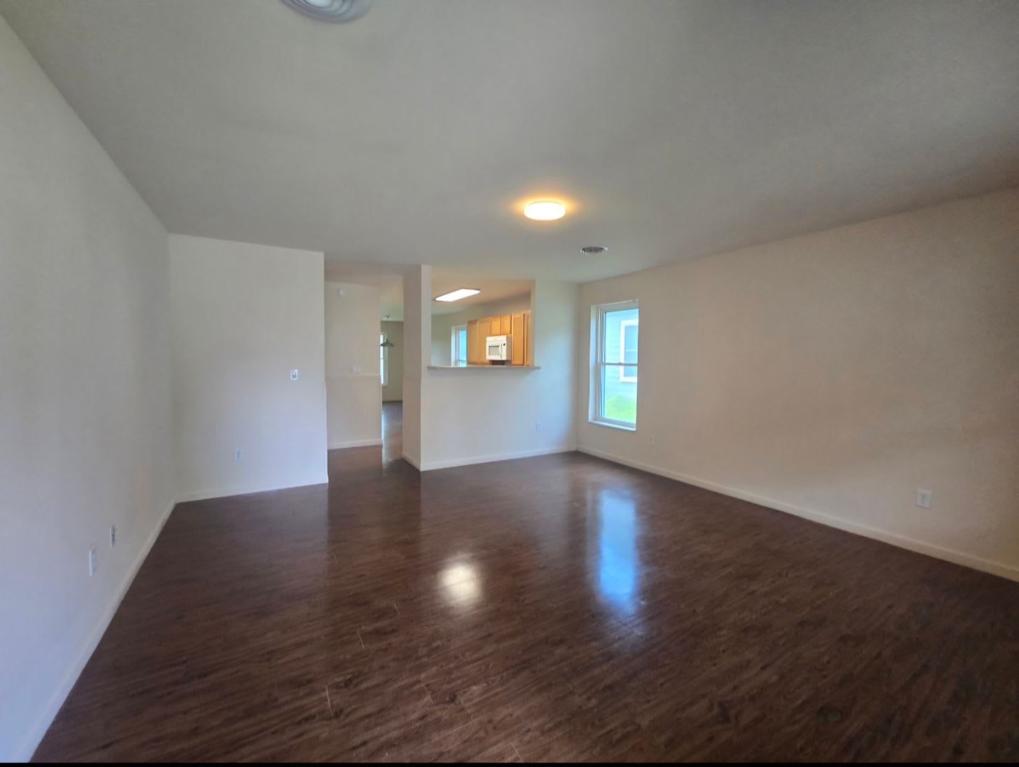3 Bedroom Accessible Home In Alton – photo 3