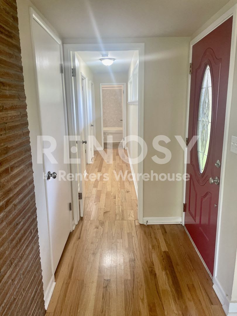 Beautiful 4 Bdrm Seattle Home NOW AVAILABLE – photo 5