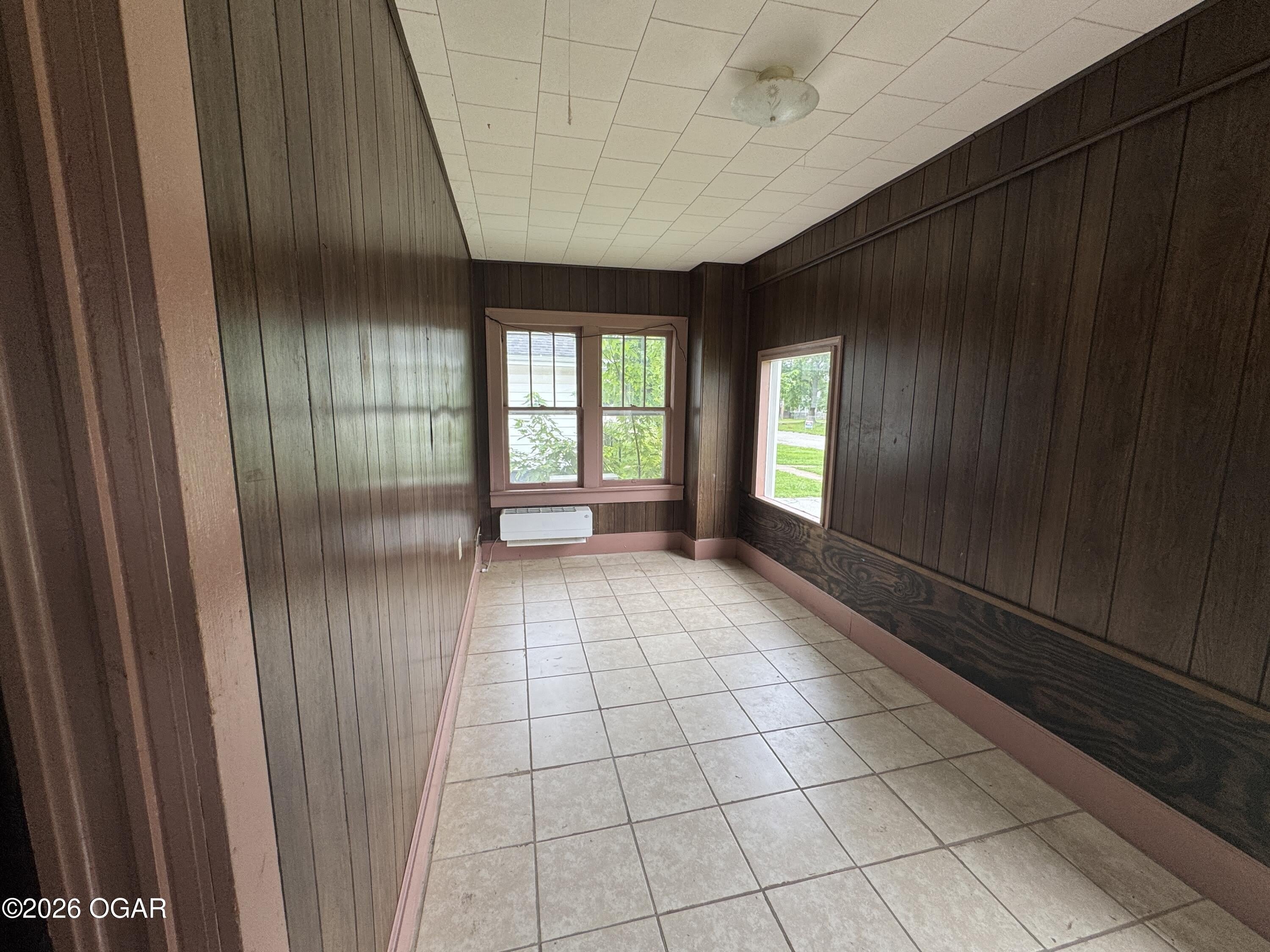 427 E 15th Street – photo 3