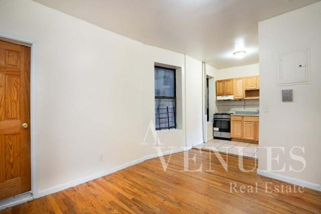 202 Edgecombe Avenue – photo 4