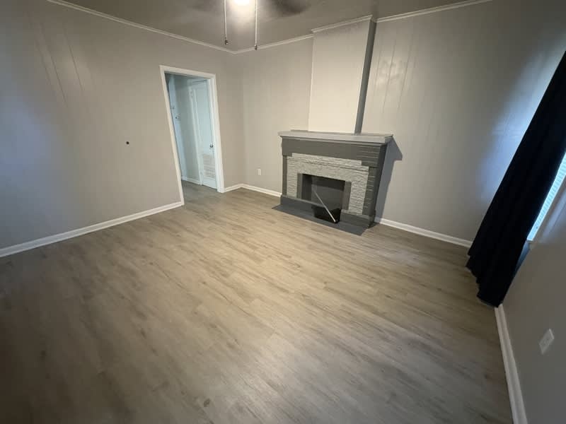 2614 East Archer Street – photo 2