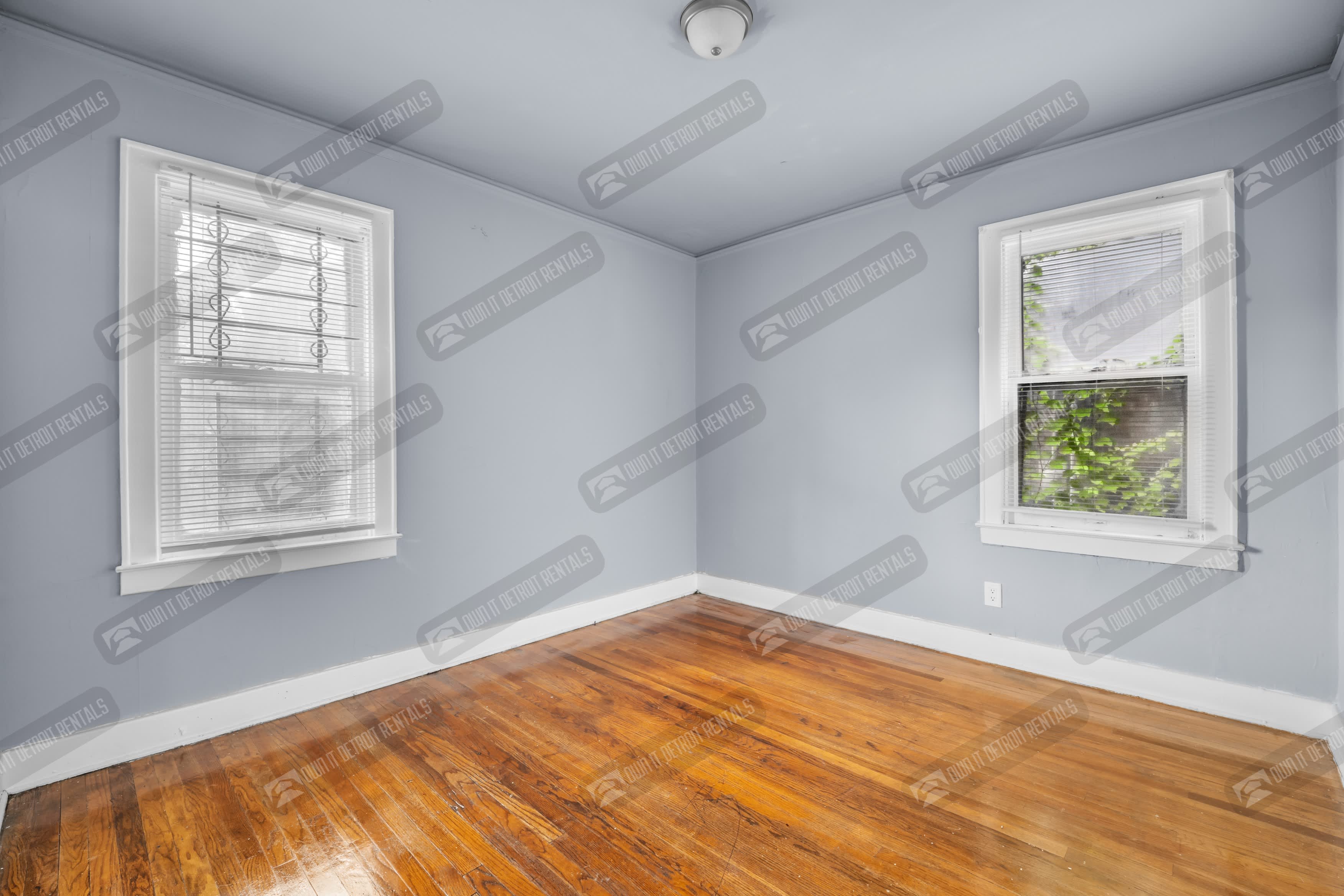 16247 Princeton St – photo 3