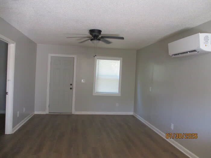 321 Oak Street – photo 2