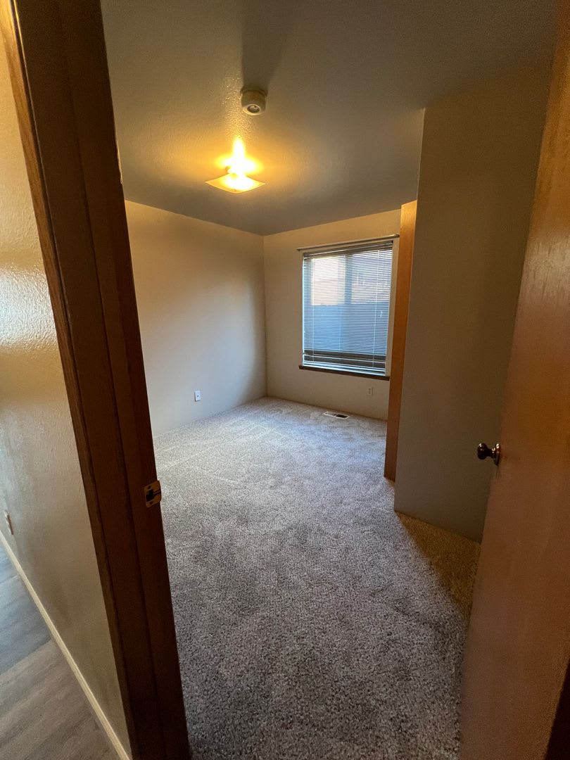 Newly Renovated Duplex – photo 3