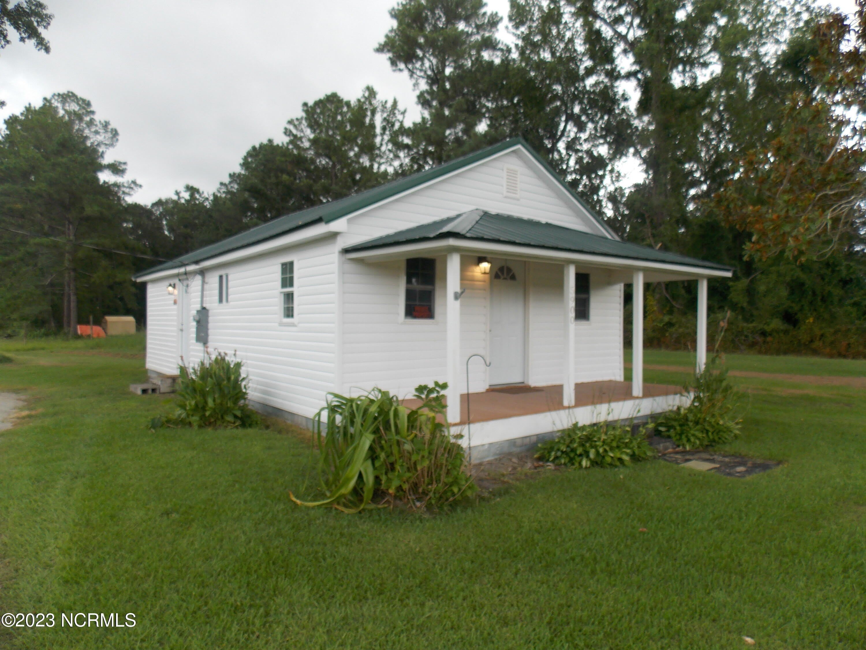 5900 New Bern Highway – photo 1