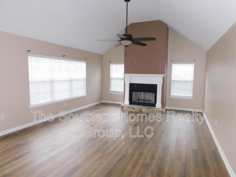 137 Cunningham Drive – photo 2