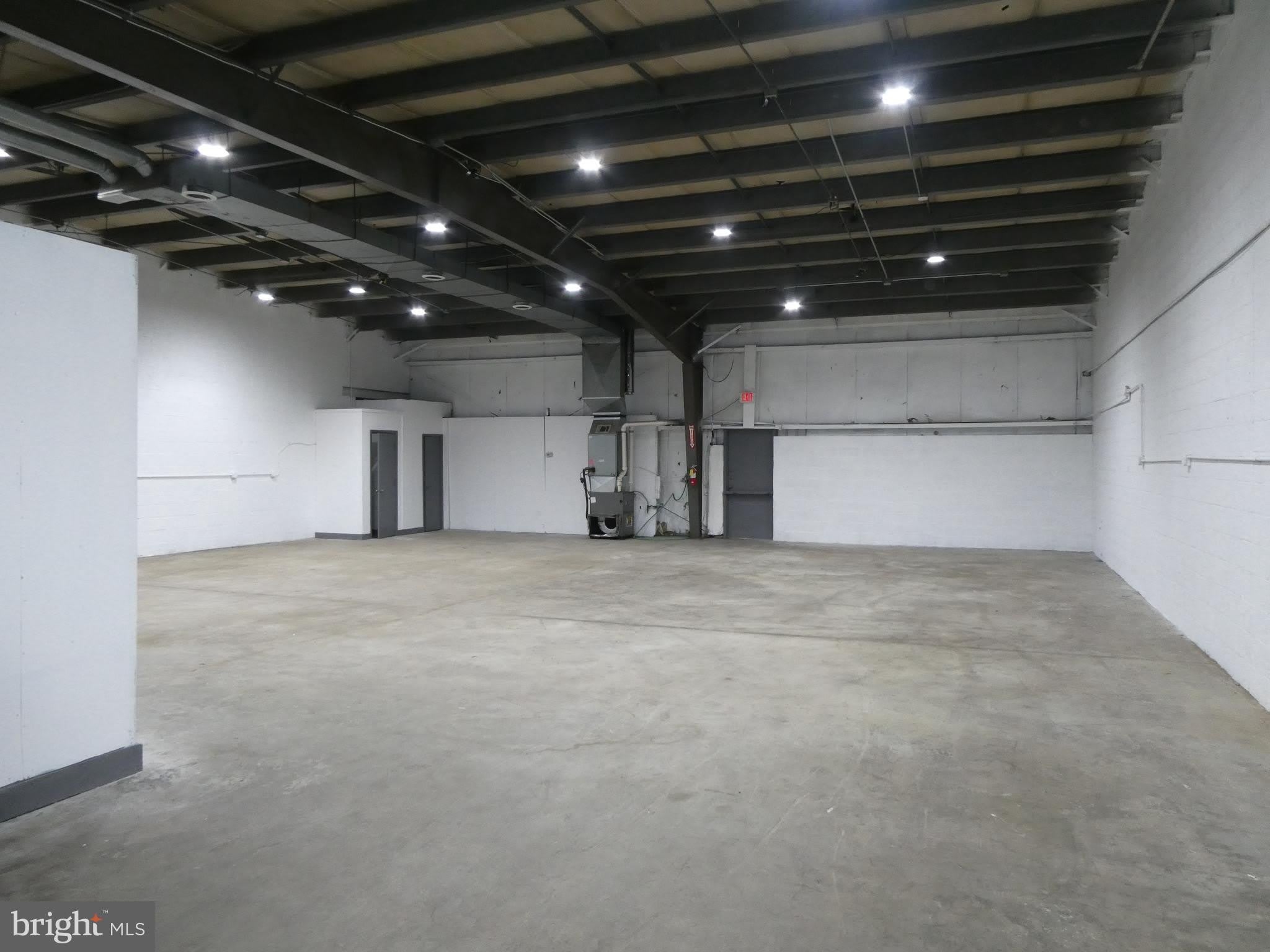 411 N GROVE Street – photo 2