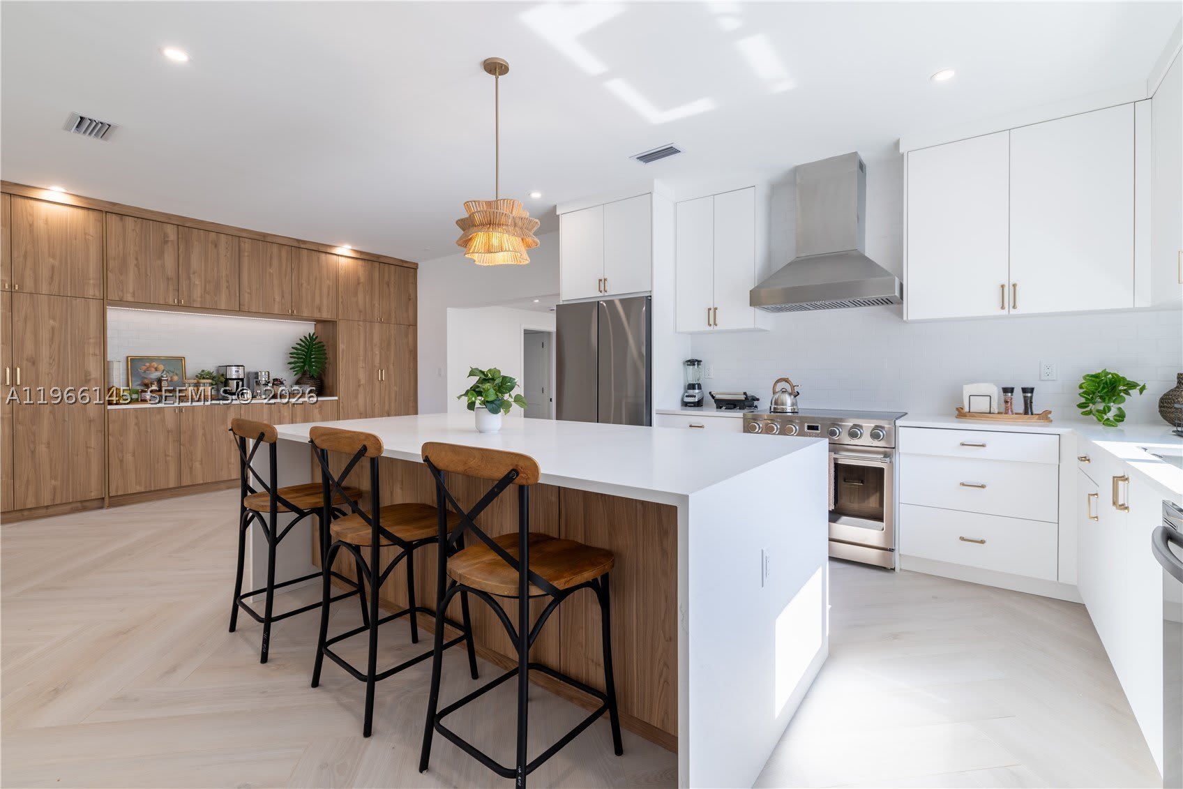 1420 Sw 17Th St – photo 5