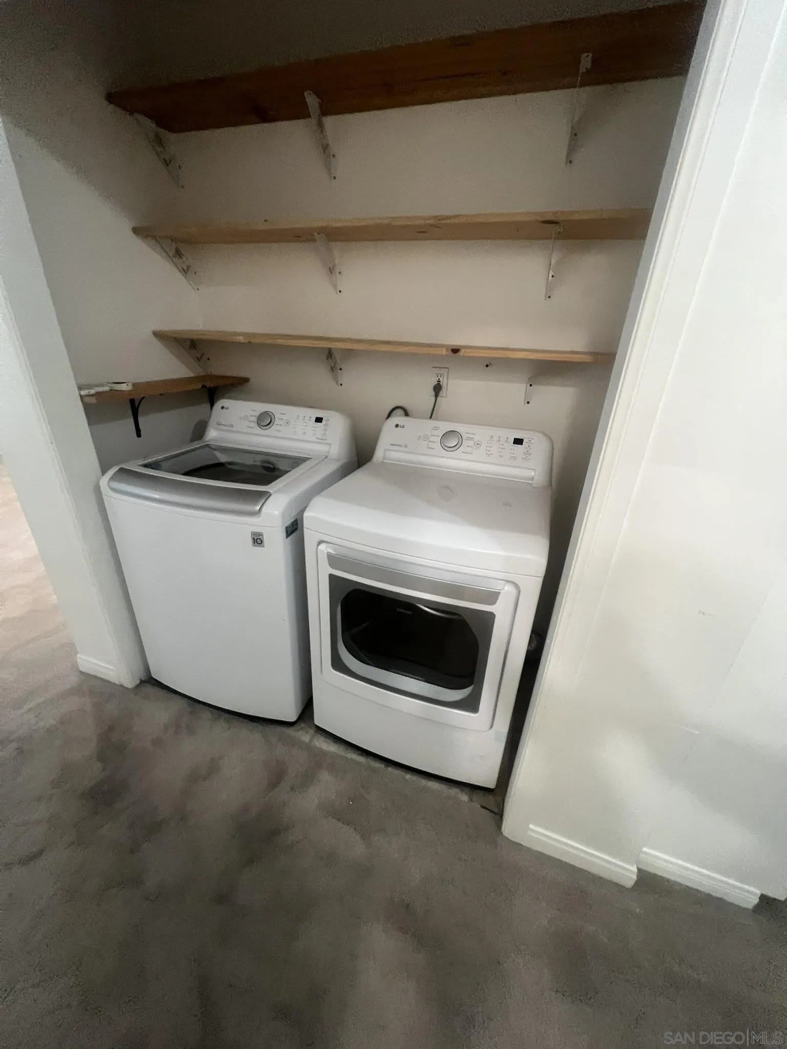 1927 3rd St – photo 5